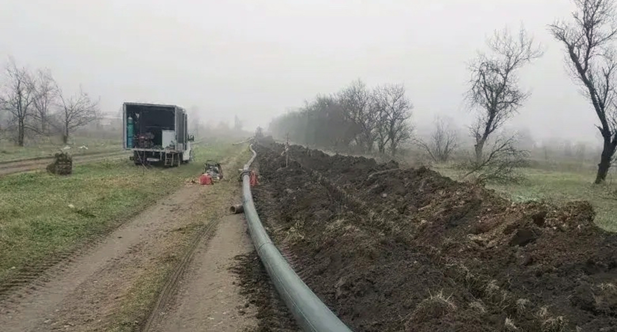 Water main repair. Photo from the Stavropol Krai Governor's Telegram channel - https://t.me/VVV5807/6568