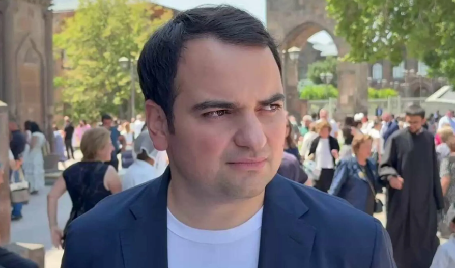 Narek Karapetyan. Photo screenshot from https://alphanews.am/ru/rukovoditelem-nashey-politicheskoy-k/.