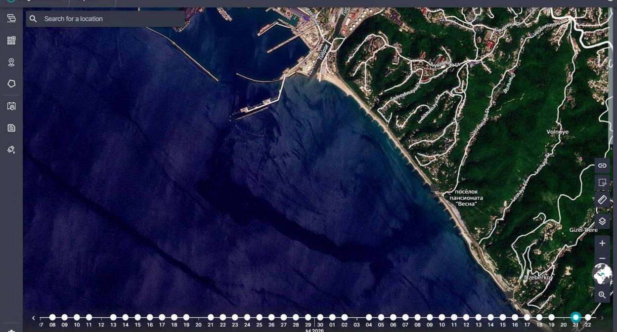 Satellite image with a dark trail in the waters of the Black Sea. Screenshot of a post in the Telegram channel of ecologist Evgeny Vitishko – https://t.me/evitishko/1960 Satellite image with a dark trail in the waters of the Black Sea. Screenshot of a post in the Telegram channel of ecologist Evgeny Vitishko – https://t.me/evitishko/1960