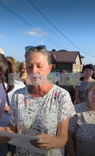 Frame from the video appeal of the residents of the village of Yuzhny in the Rostov region to Bastrykin. Photo: Bloknot Rostov-on-Don / VKontakte Frame from the video appeal of the residents of the village of Yuzhny in the Rostov region to Bastrykin. Photo: Bloknot Rostov-on-Don / VKontakte