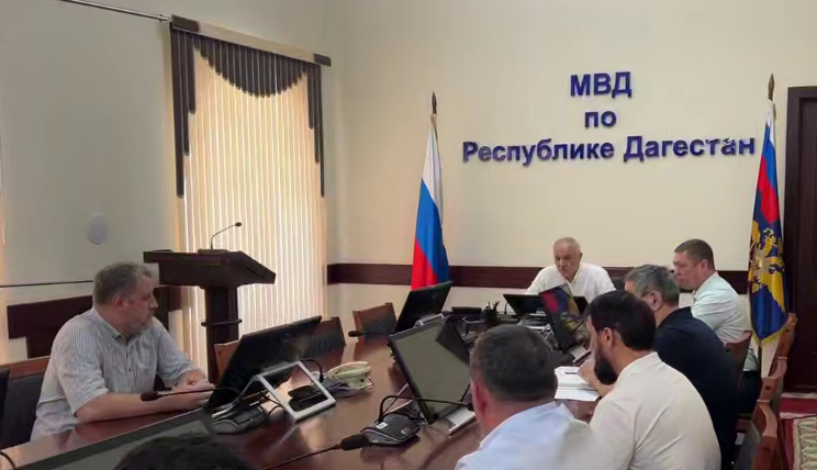 Meeting of gas station owners with the head of the Ministry of Internal Affairs of Dagestan. Still frame from the video from the Telegram channel "Criminal Chronicle" dated 08.08.26, https://t.me/criminal_chronicle/9006 Meeting of gas station owners with the head of the Ministry of Internal Affairs of Dagestan. Still frame from the video from the Telegram channel "Criminal Chronicle" dated 08.08.26, https://t.me/criminal_chronicle/9006