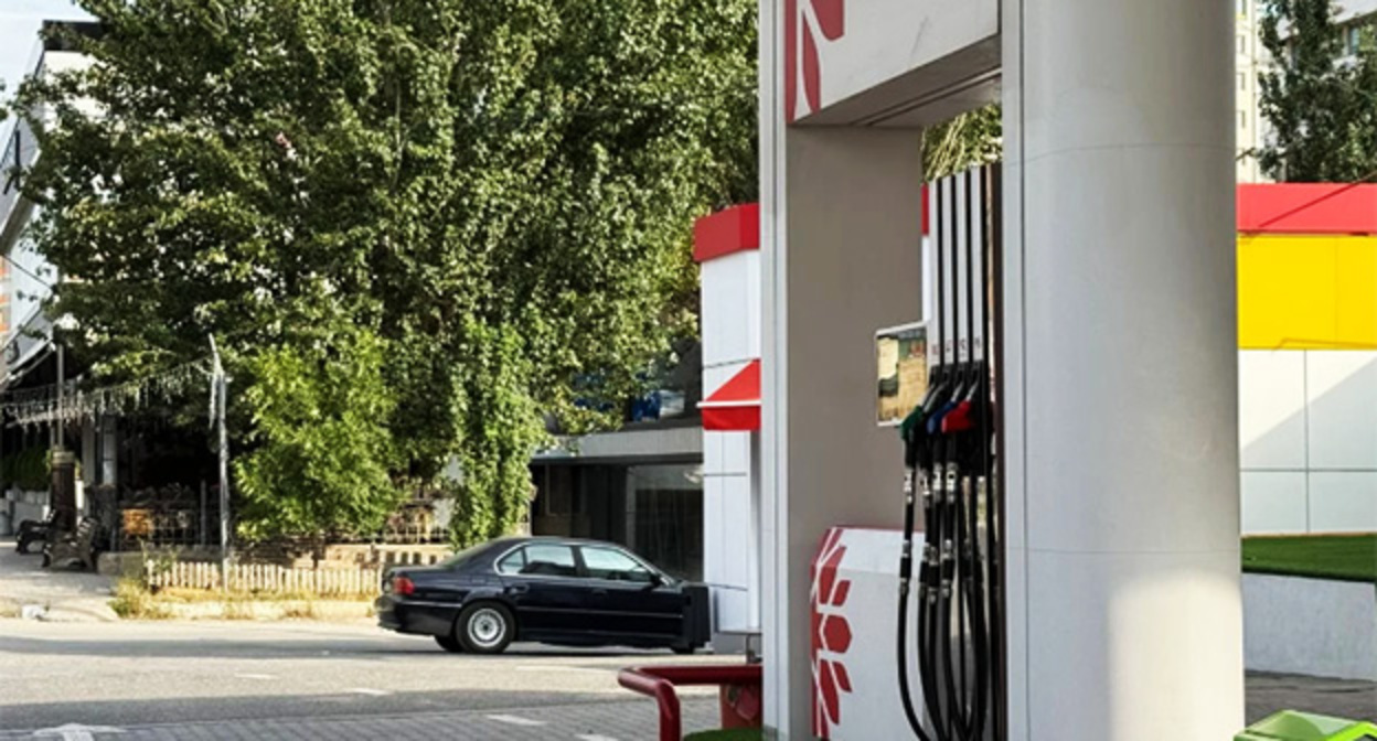 Refueling. Photo: RIA Dagestan https://riadagestan.ru/
