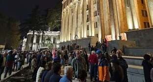 Protesters outside the parliament, October 20, 2026. Photo: Giorgi Mumladze / Facebook