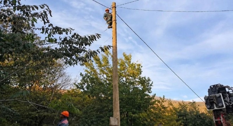 Employees of "Dagenergo". Photo: branch of PJSC "Rosseti North Caucasus" - "Dagenergo" https://t.me/s/rossetiskdagenergo