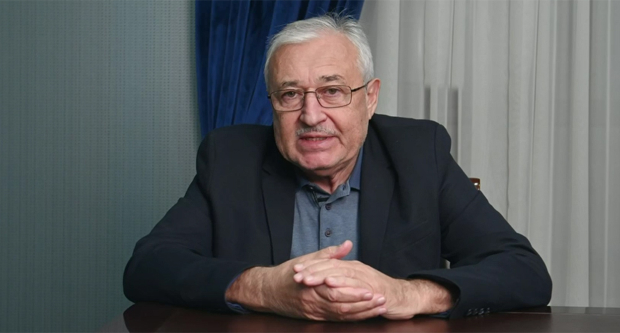 Christopher Mkhtaryan records a public apology to the residents of Abkhazia on camera. A frame from the video in the Telegram channel "News | Emergency Abkhazia". Christopher Mkhtaryan records a public apology to the residents of Abkhazia on camera. A frame from the video in the Telegram channel "News | Emergency Abkhazia".